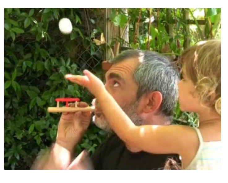 Blowing Balls Magic Suspension